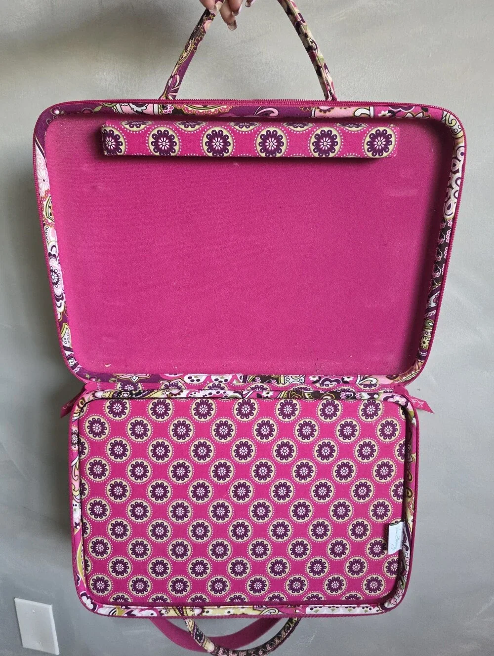 Very Berry Paisley Vera Bradley Quilted Cotton Hard Shell Laptop Messenger Bag